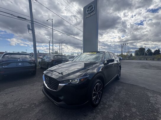 Mazda CX-5 GS AWD GR COMFORT TOIT AUTO MAGS APPLE CAR PLAY ANDROID AUTO 2022 Noir Mazda CX-5 GS AWD GR COMFORT TOIT AUTO MAGS APPLE CAR PLAY ANDROID AUTO 2022 Noir