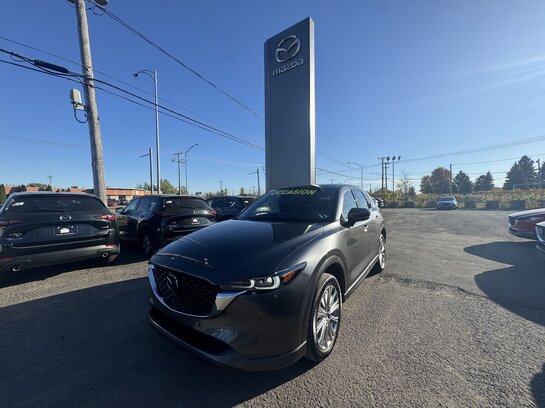 Mazda CX-5 Signature AWD AUTO TOIT OUVRANT CUIR CAMÉRA 360 2022 Gris Mazda CX-5 Signature AWD AUTO TOIT OUVRANT CUIR CAMÉRA 360 2022 Gris